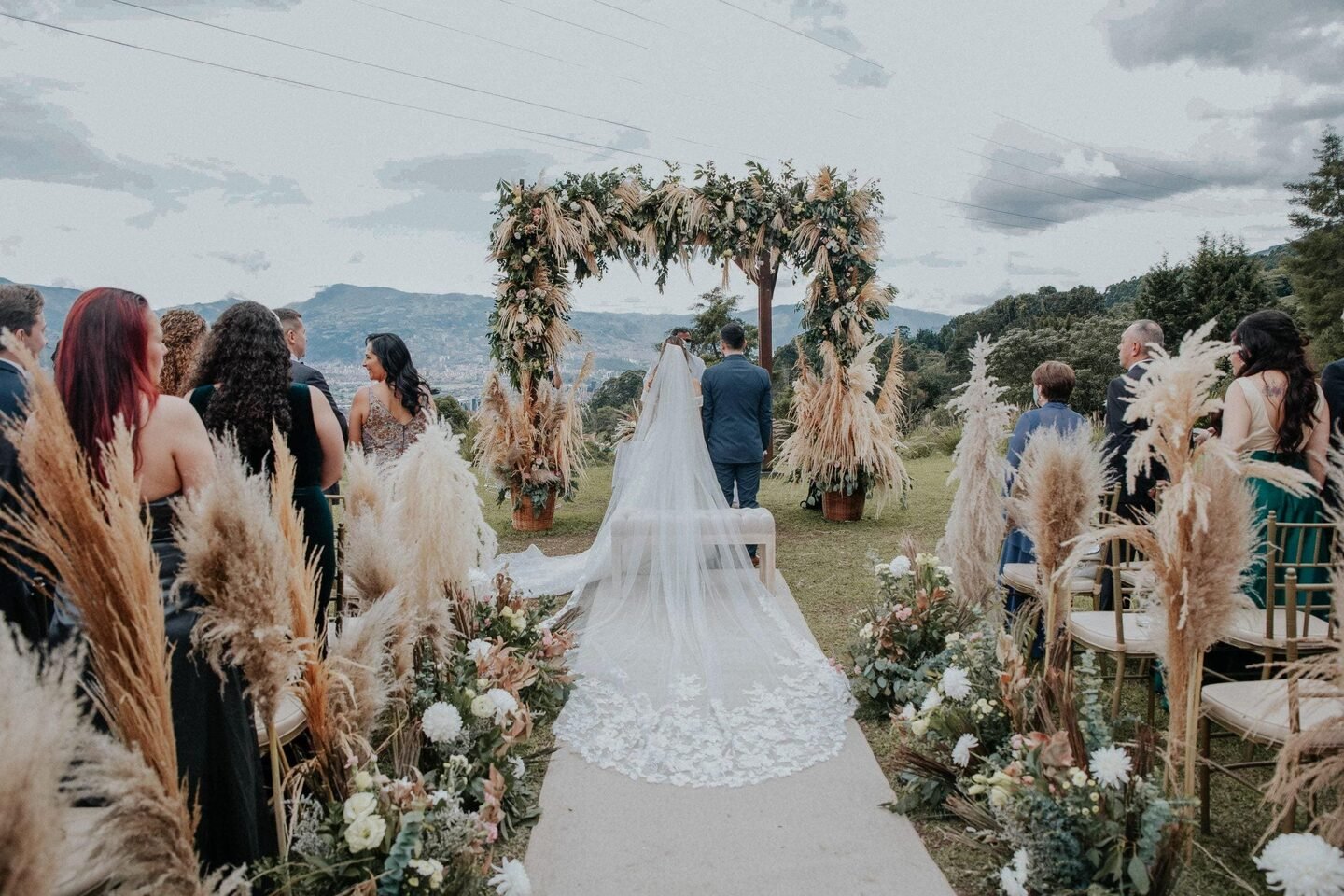 Civil vs Religious Marriage. Differences, Requirements and Which to Choose