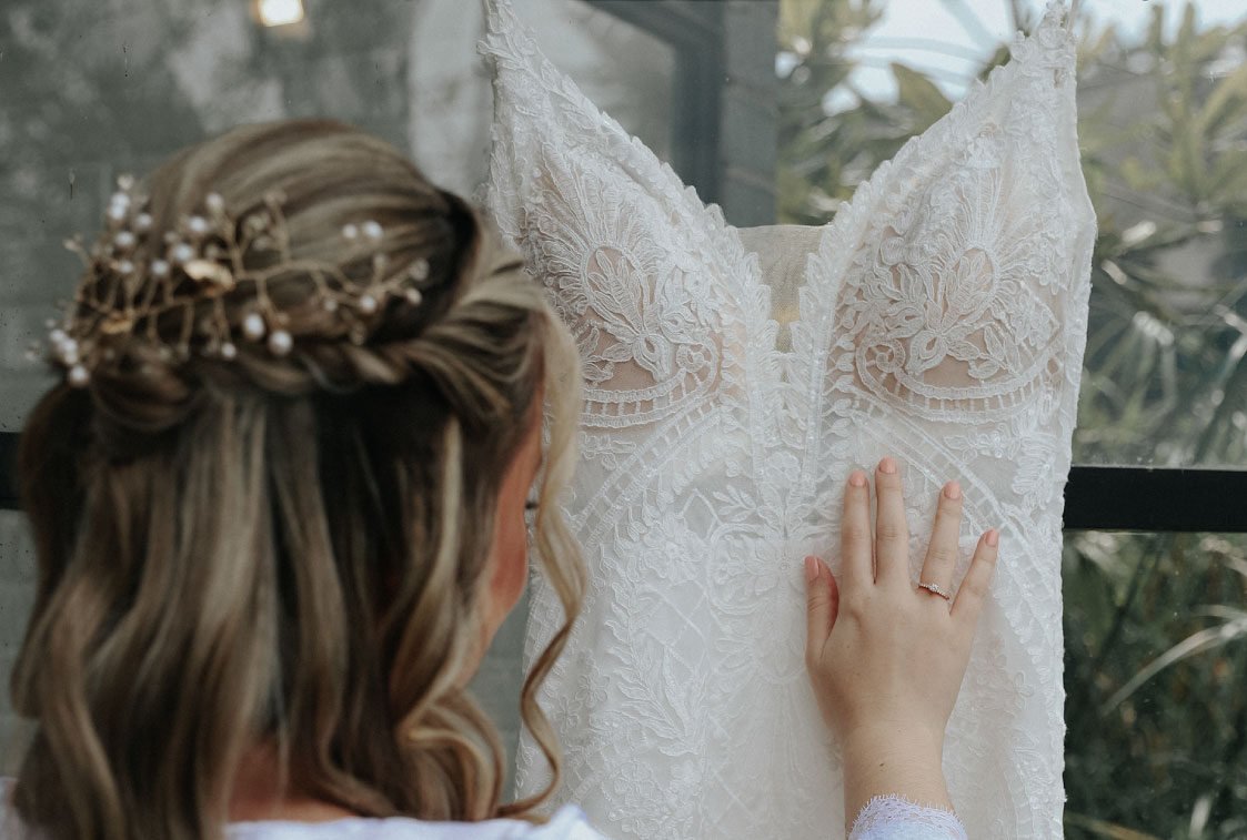 Tendencias en vestidos de novia 2026 para bodas en Colombia