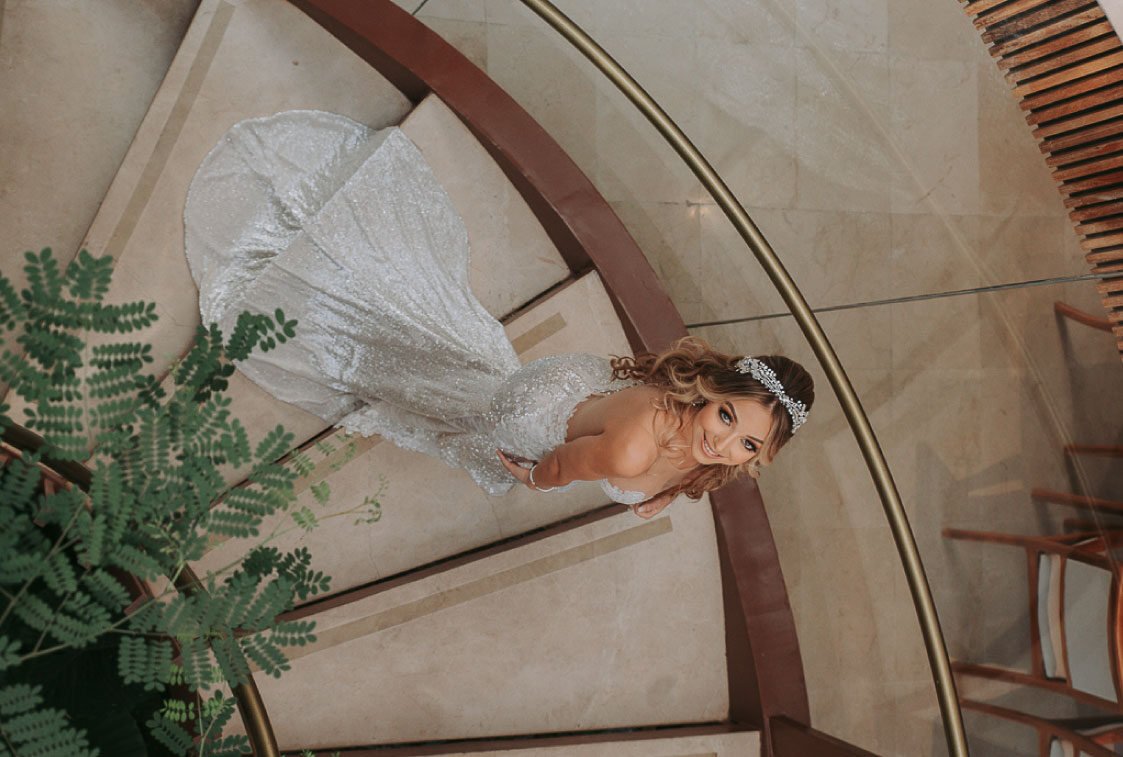 Vestido de novia con joyas
